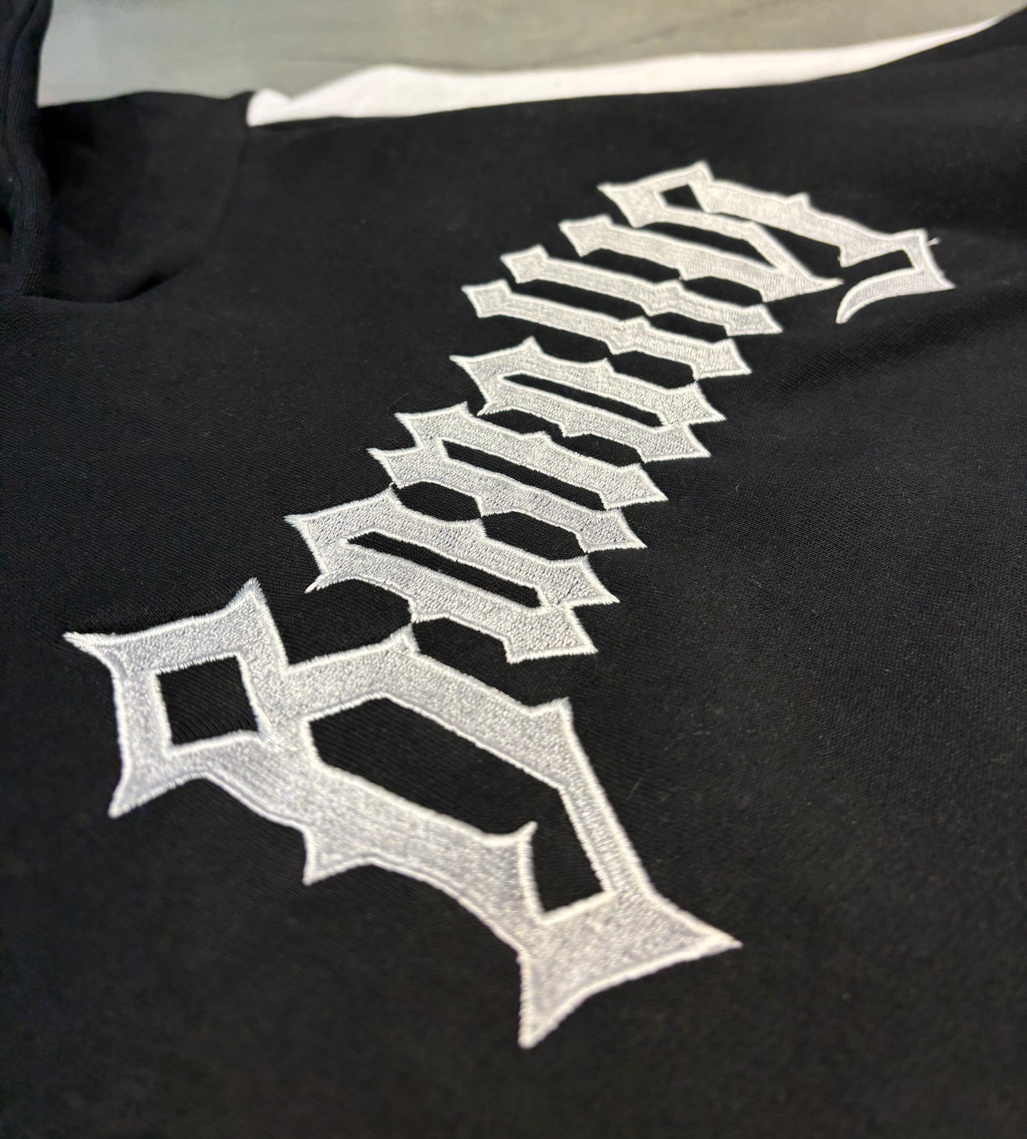 "URBAN CLOUD" HOODIE 2.0 - BLACK