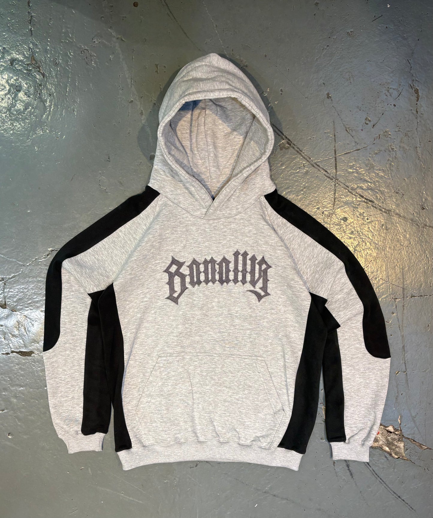 "URBAN CLOUD" HOODIE 2.0 - CONCRETE GRAY